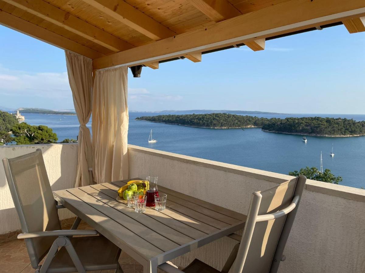 Apartmani Maris II Palit Exteriör bild