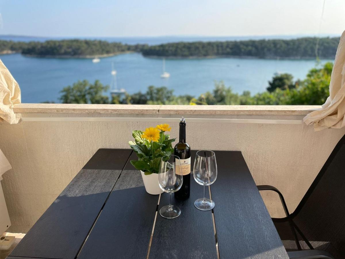 Apartmani Maris II Palit Exteriör bild