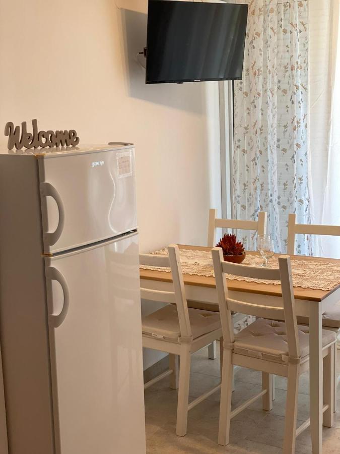 Apartmani Maris II Palit Exteriör bild
