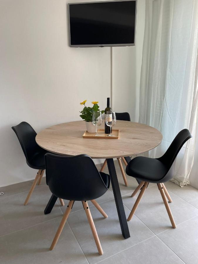 Apartmani Maris II Palit Exteriör bild